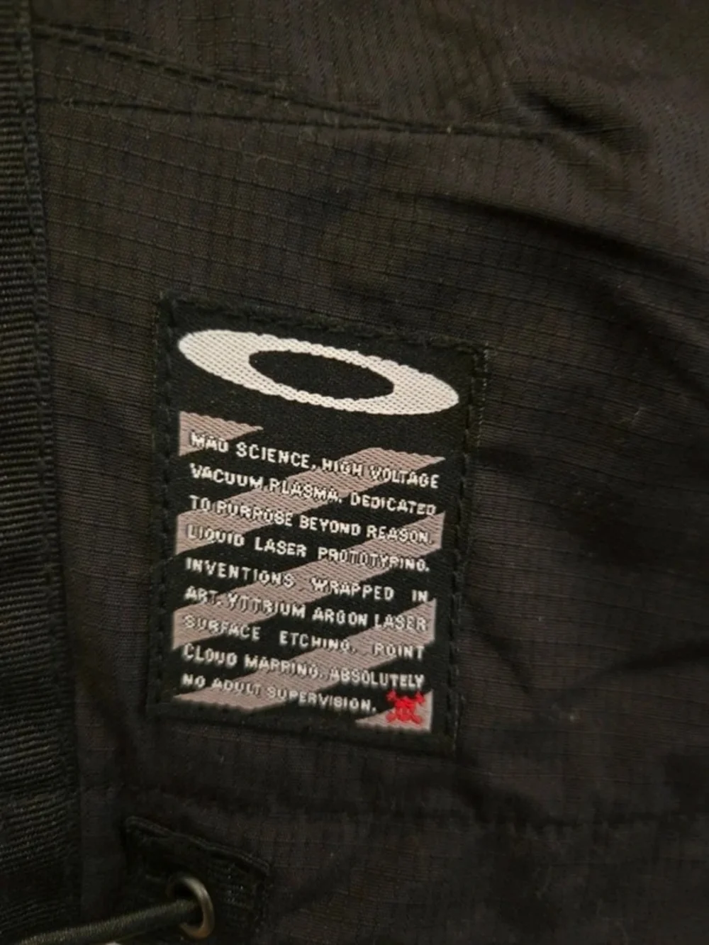 Oakley Black Men's Cargo Pants - Knee Length Technical Shorts